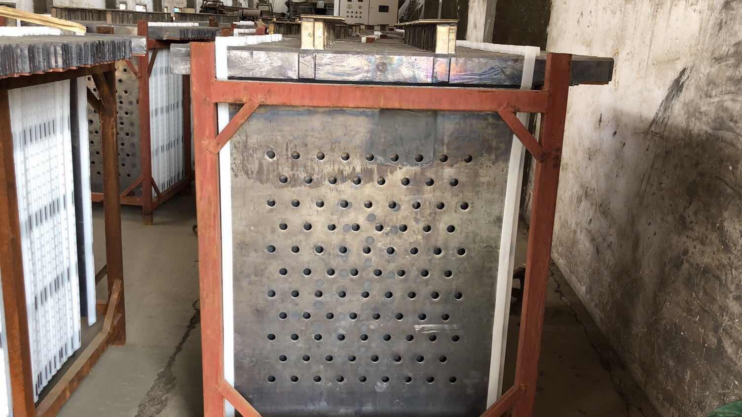 凌云牌陽極板對比優(yōu)勢